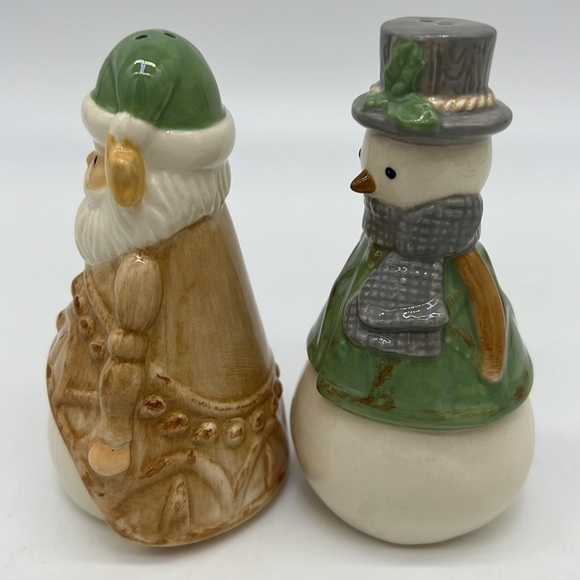 Fitz and Floyd Christmas Salt and Pepper Shakers - Picture 3 of 6